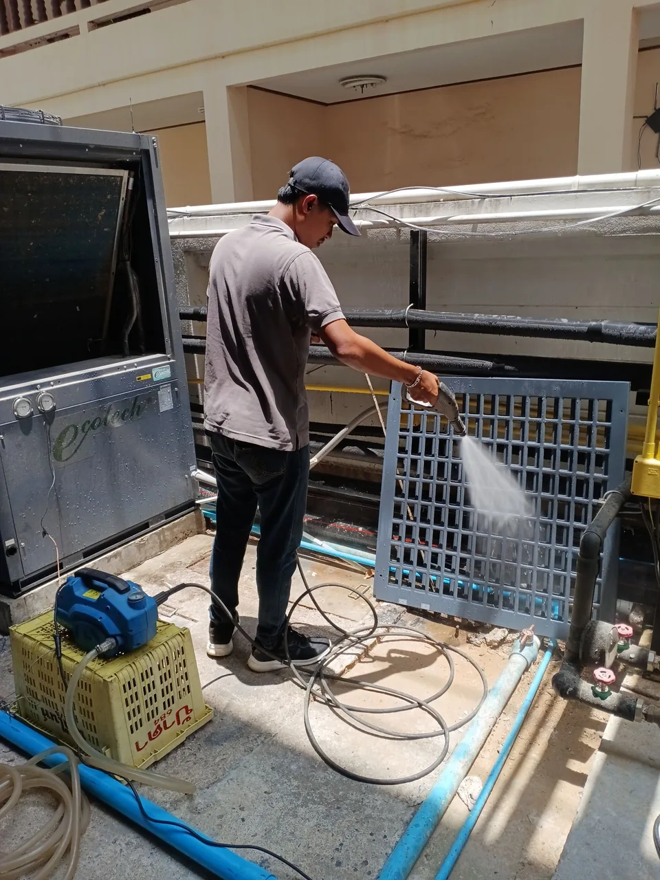 บริการล้าง–ซ่อมบำรุง Ecotech Heat Pump ตามรอบ โรงแรม 5 ดาว เกาะสมุย - รูปที่ 4