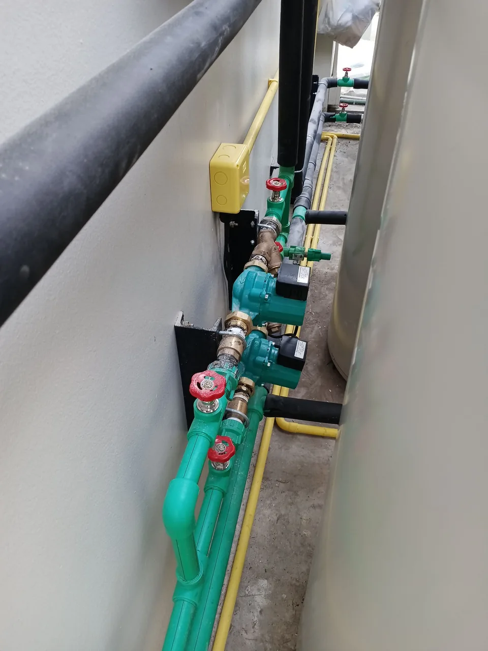 Renovate ระบบน้ำร้อนจากหม้อต้ม เป็น Ecotech Heat Pump — โรงแรม 5 ดาว หาดสุรินทร์ ภูเก็ต - รูปที่ 14
