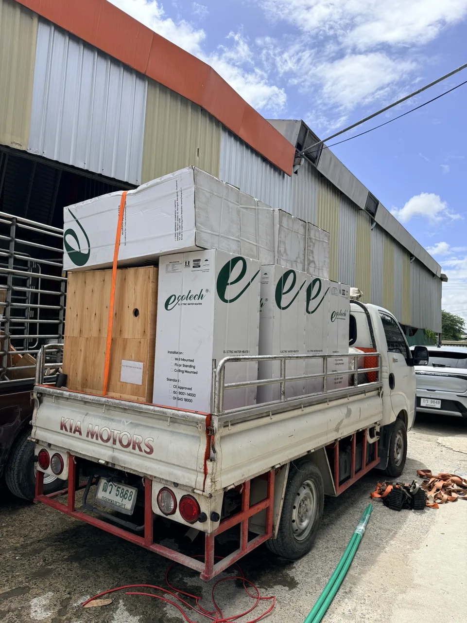 ติดตั้งเครื่องทำน้ำร้อน Ecotech 100 ลิตร — Pool Villa บ้านพักอาศัยเพื่อขาย อ.ถลาง ภูเก็ต